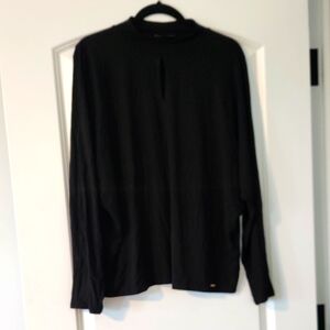 Tahari Classic Black Top